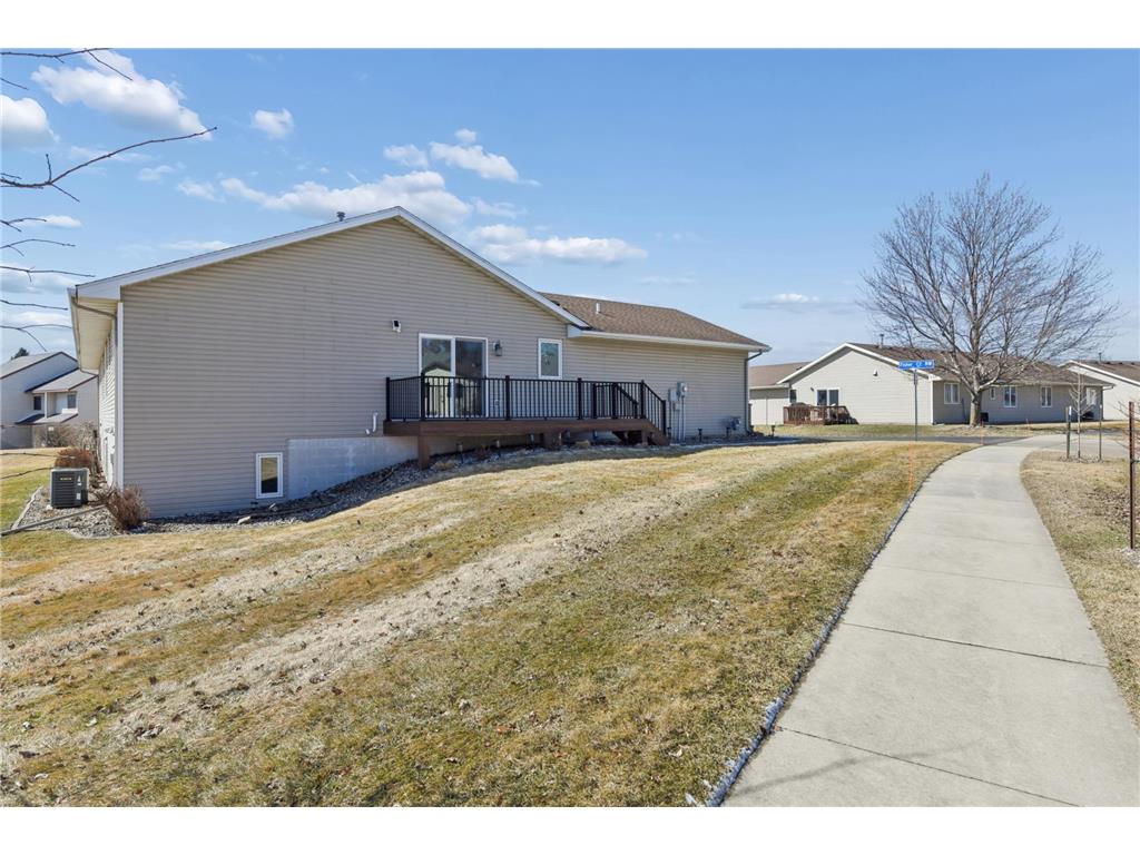 2201 Fisher Court NW Rochester MN 55901 7033533 image32