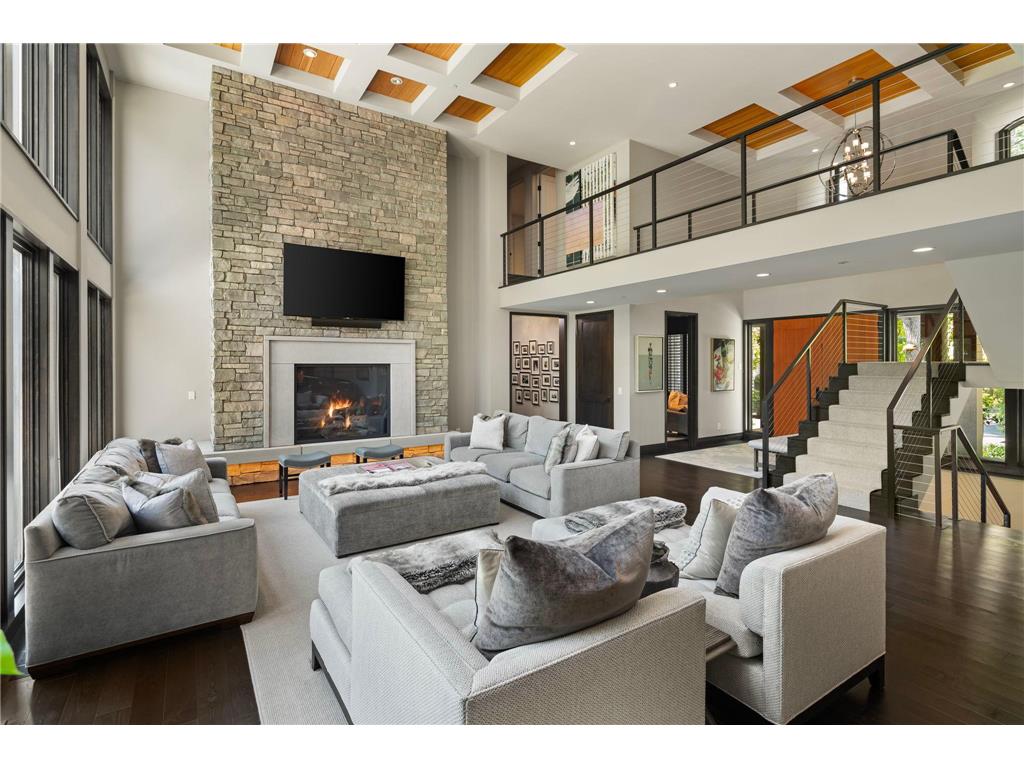 2201 Isengard Street Minnetonka MN 55305 6673668 image1