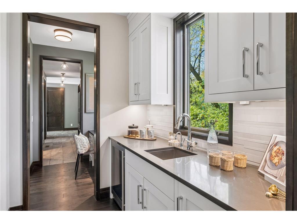 2201 Isengard Street Minnetonka MN 55305 7071080 image17