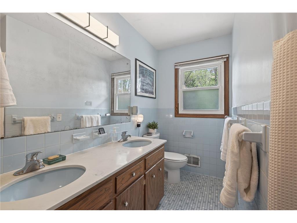 2201 Mounds Avenue New Brighton MN 55112 7058210 image38