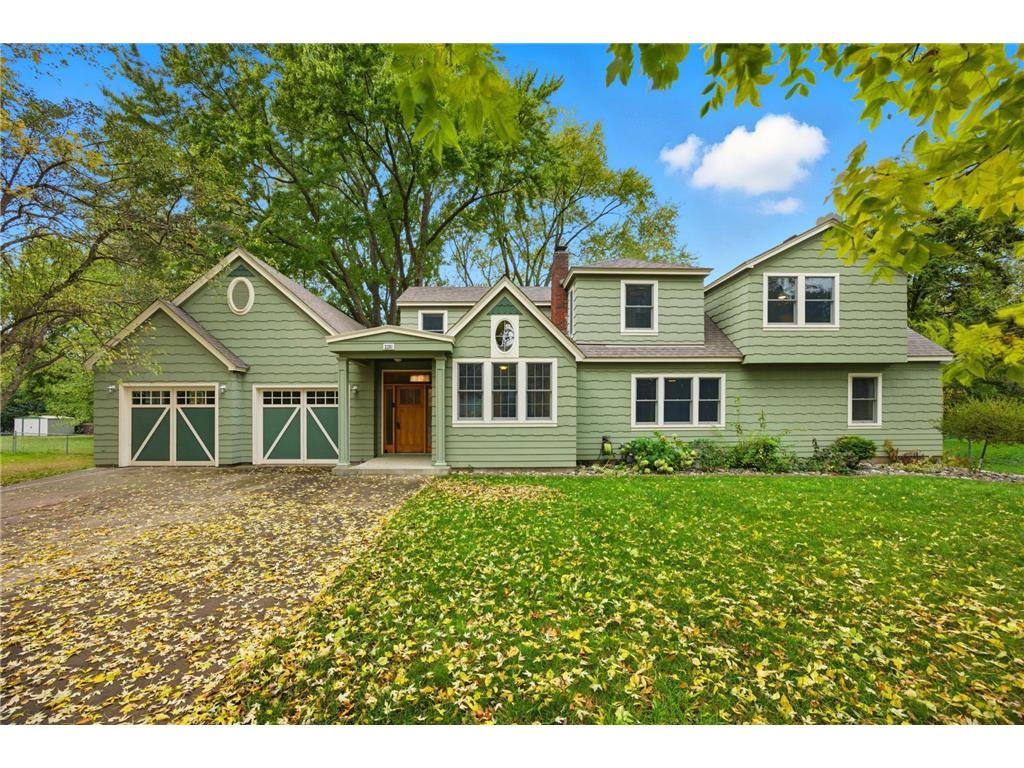 2201 Saint Stephens Street Roseville MN 55113 6807460 image1