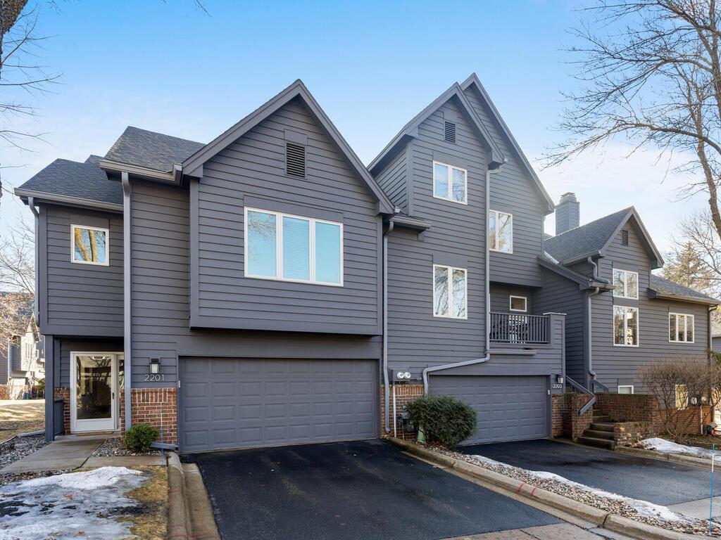2201 Sherwood Court Minnetonka MN 55305 6671460 image1