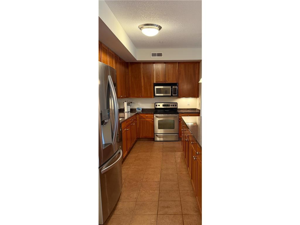 2201 Village Lane #A203 Bloomington MN 55431 7015339 image11