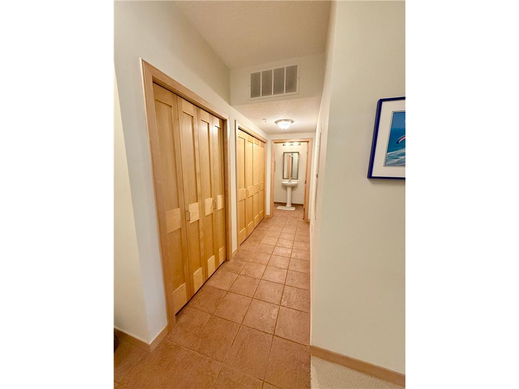 2201 Village Lane #A203 Bloomington MN 55431 7015339 image21