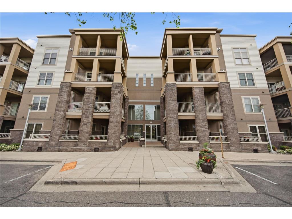 2201 Village Lane #A204 Bloomington MN 55431 7078403 image2