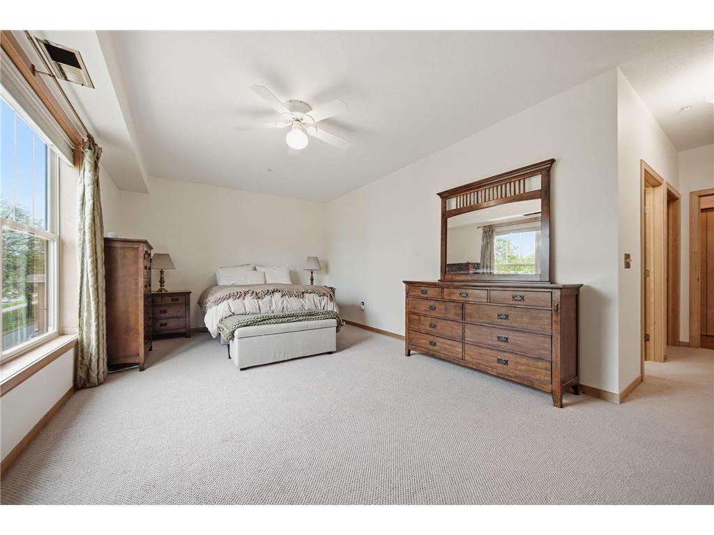 2201 Village Lane #A204 Bloomington MN 55431 7078403 image21