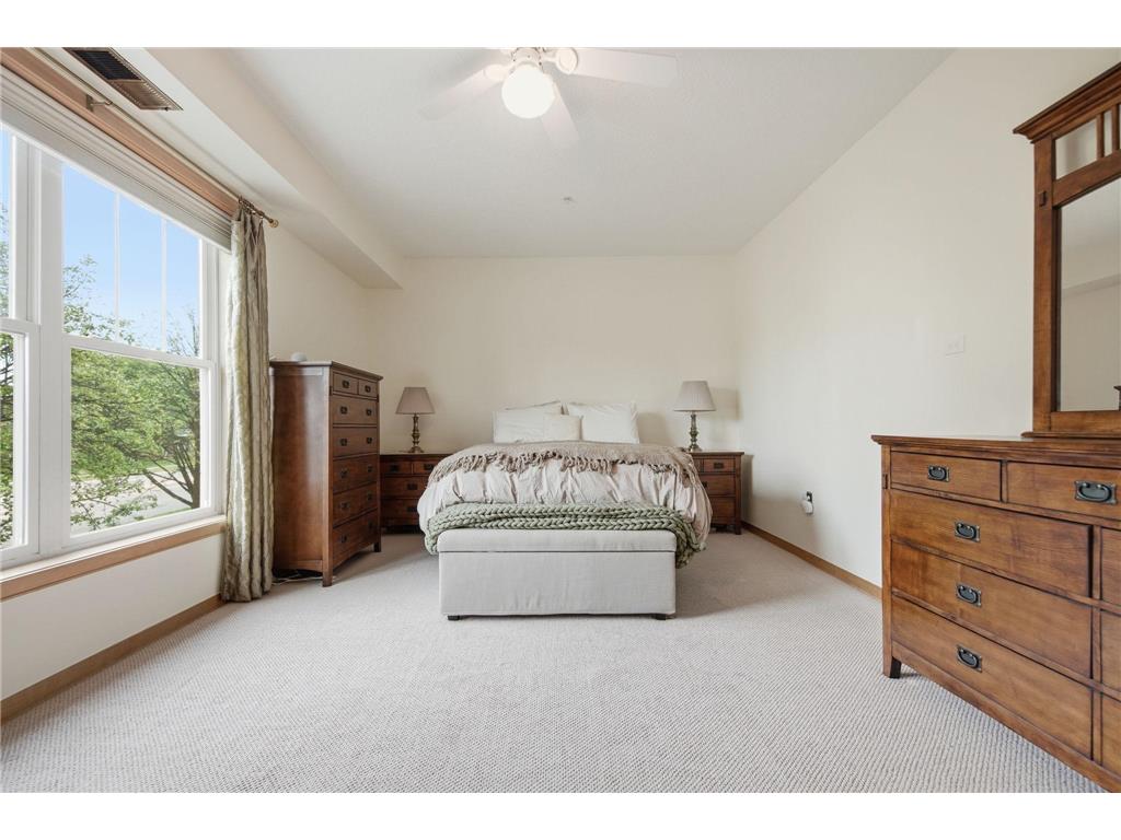 2201 Village Lane #A204 Bloomington MN 55431 7078403 image22