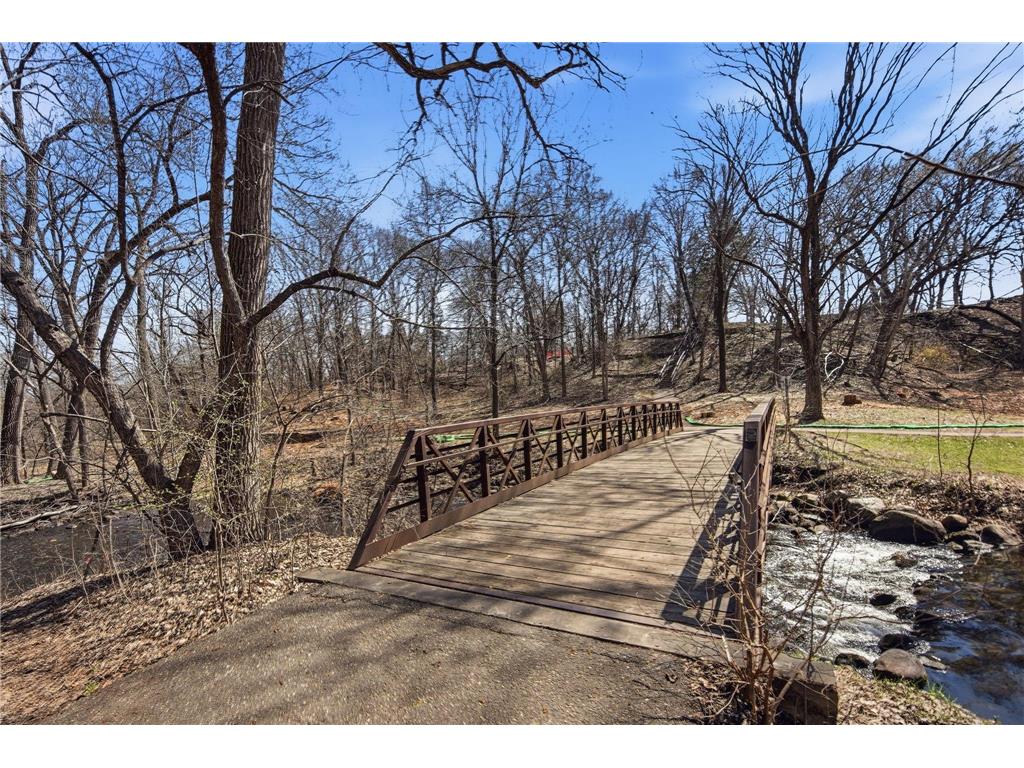 2201 Village Lane #A204 Bloomington MN 55431 7078403 image35