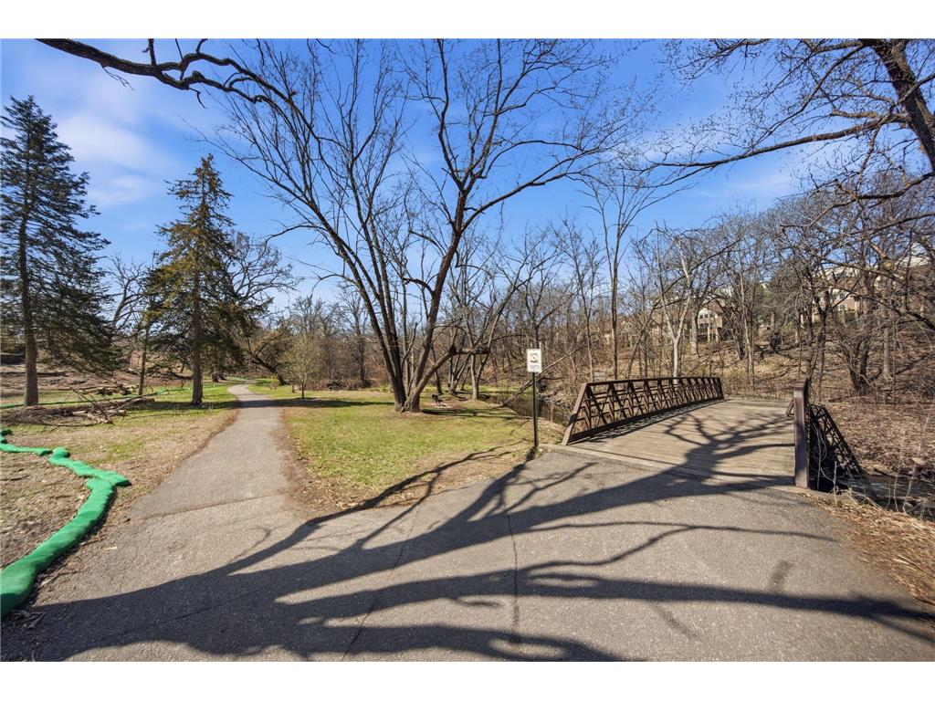 2201 Village Lane #A204 Bloomington MN 55431 7078403 image36