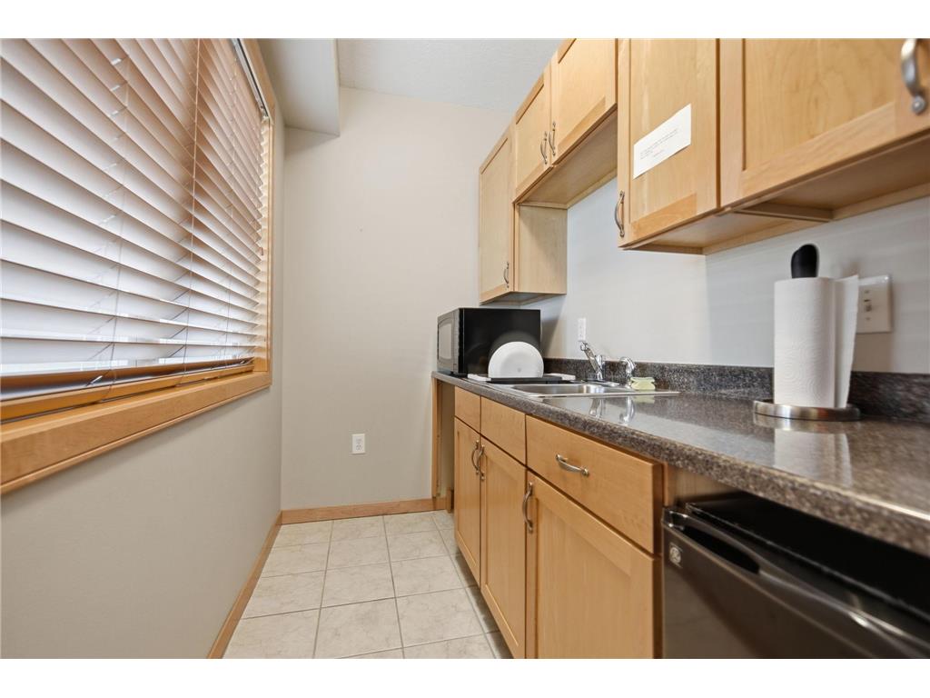 2201 Village Lane #A204 Bloomington MN 55431 7078403 image39