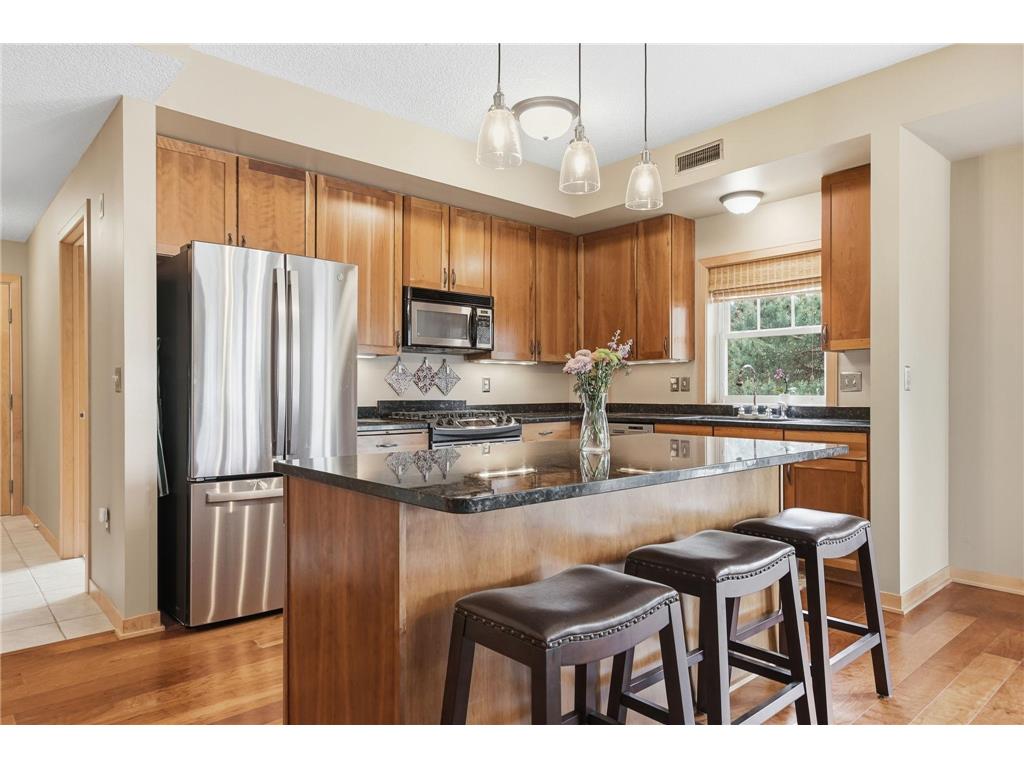 2201 Village Lane #A204 Bloomington MN 55431 7078403 image6