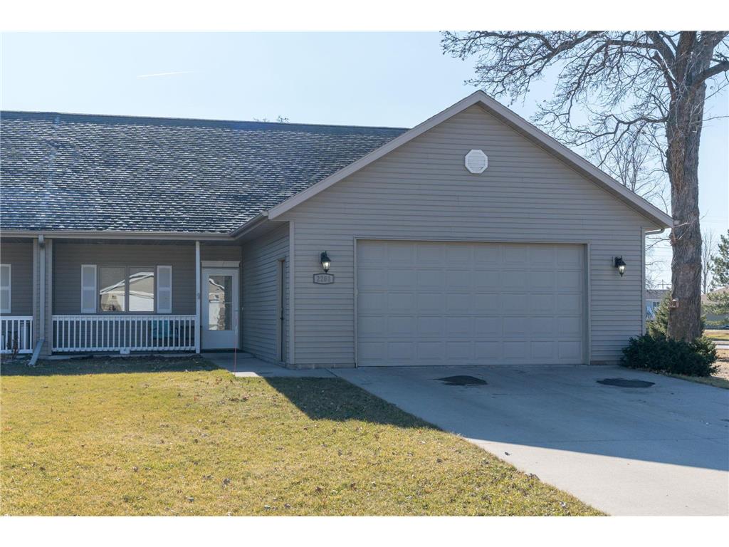 2201 White Oak Drive North Mankato MN 56003 6488311 image1