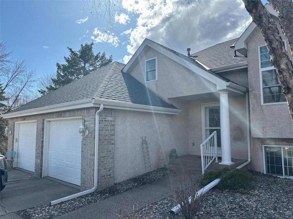 2202 10th Avenue SE Willmar MN 56201 6517121 image1