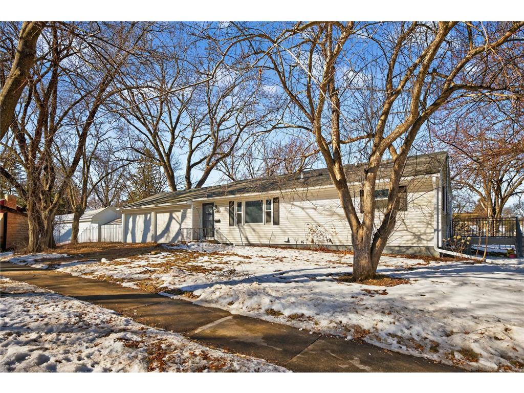 2203 14th Avenue NW Rochester MN 55901 7018683 image1