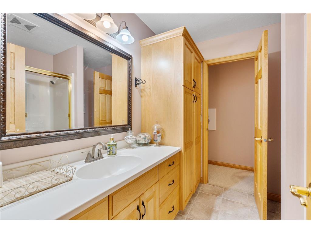 2203 7th Avenue NW Austin MN 55912 7004386 image54