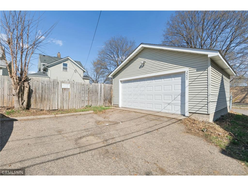 2203 Chicago Avenue Minneapolis MN 55404 7054592 image30