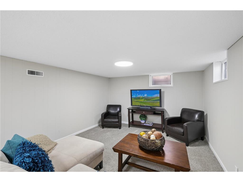 2203 Maryland Avenue E Saint Paul MN 55119 7074532 image12