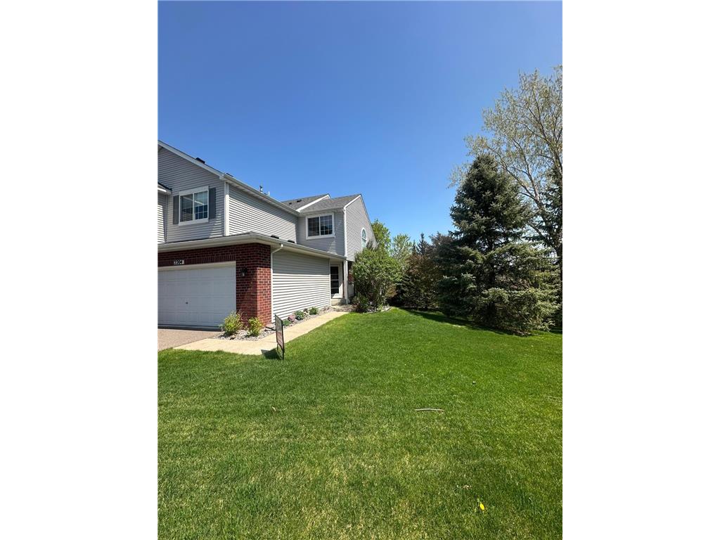 2204 Rocky Rapids Way #2008 Eagan MN 55122 6742670 image1