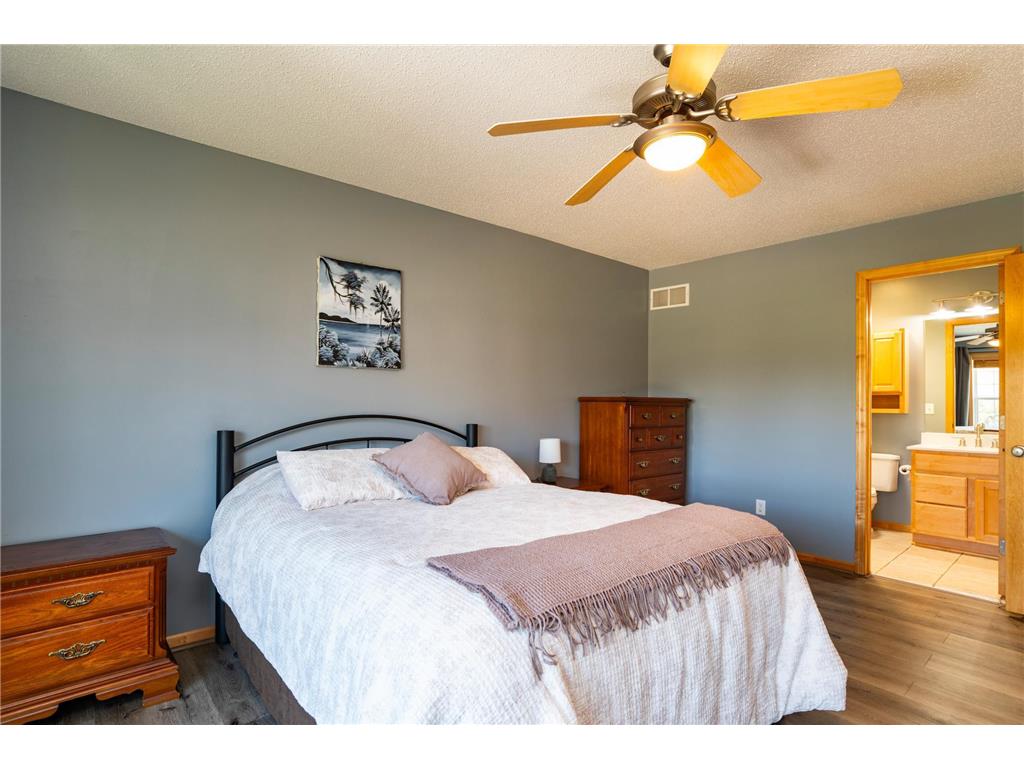 2204 Saint Johns Circle Woodbury MN 55129 7055956 image14
