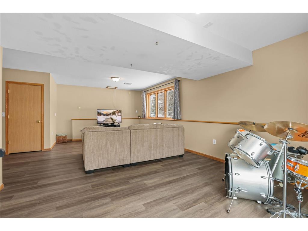 2204 Valley Drive Northfield MN 55057 7038618 image22