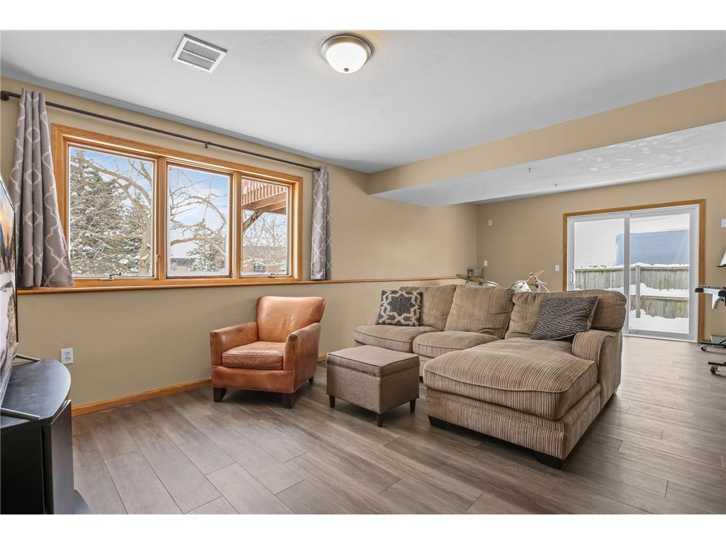 2204 Valley Drive Northfield MN 55057 7038618 image23