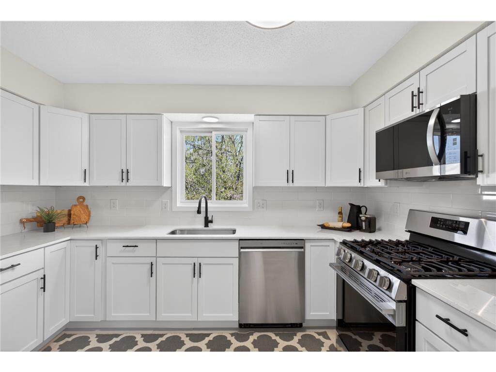 22045 Elston Avenue Forest Lake MN 55025 7055342 image4