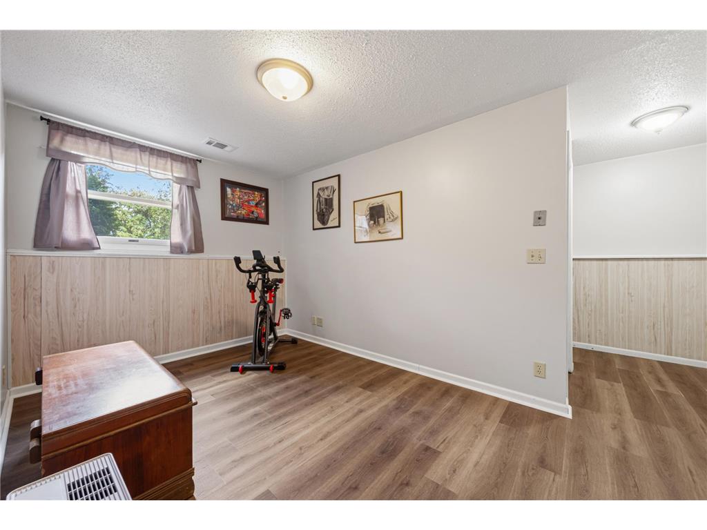 2205 17th Street NW Faribault MN 55021 7078140 image23