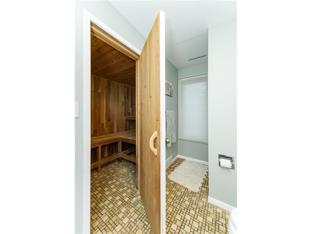 2205 67th Street NW Rochester MN 55901 6799678 image44