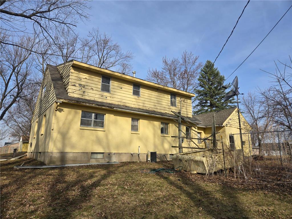 2205 Milo Avenue Albert Lea MN 56007 7042017 image2