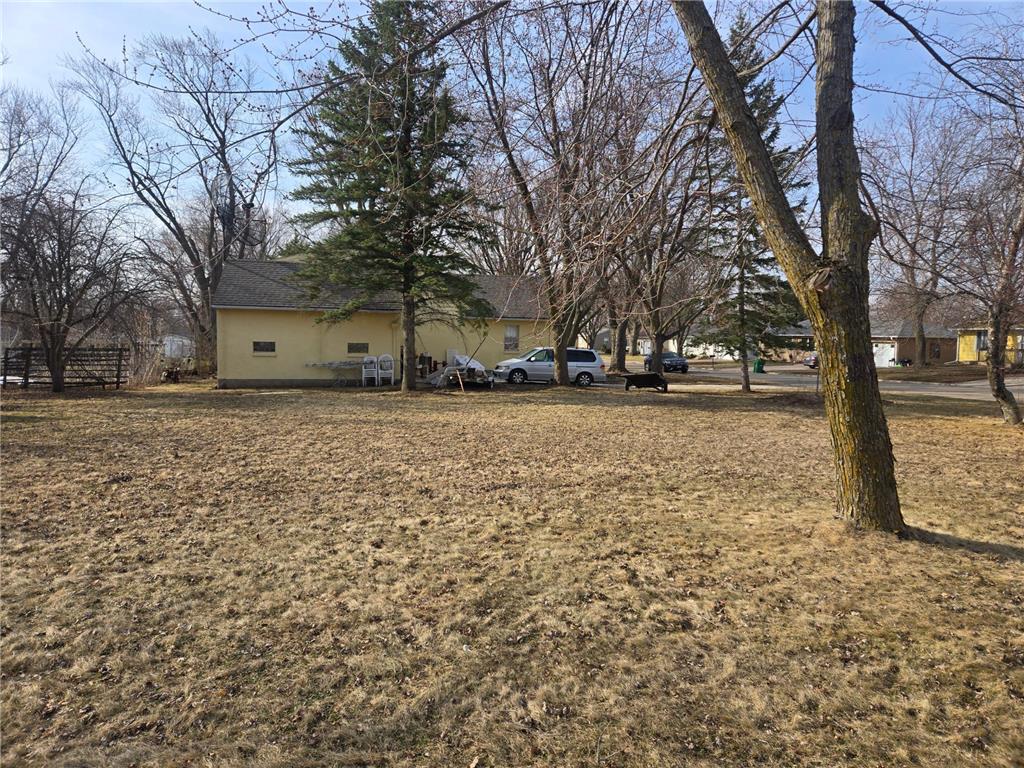 2205 Milo Avenue Albert Lea MN 56007 7042017 image5