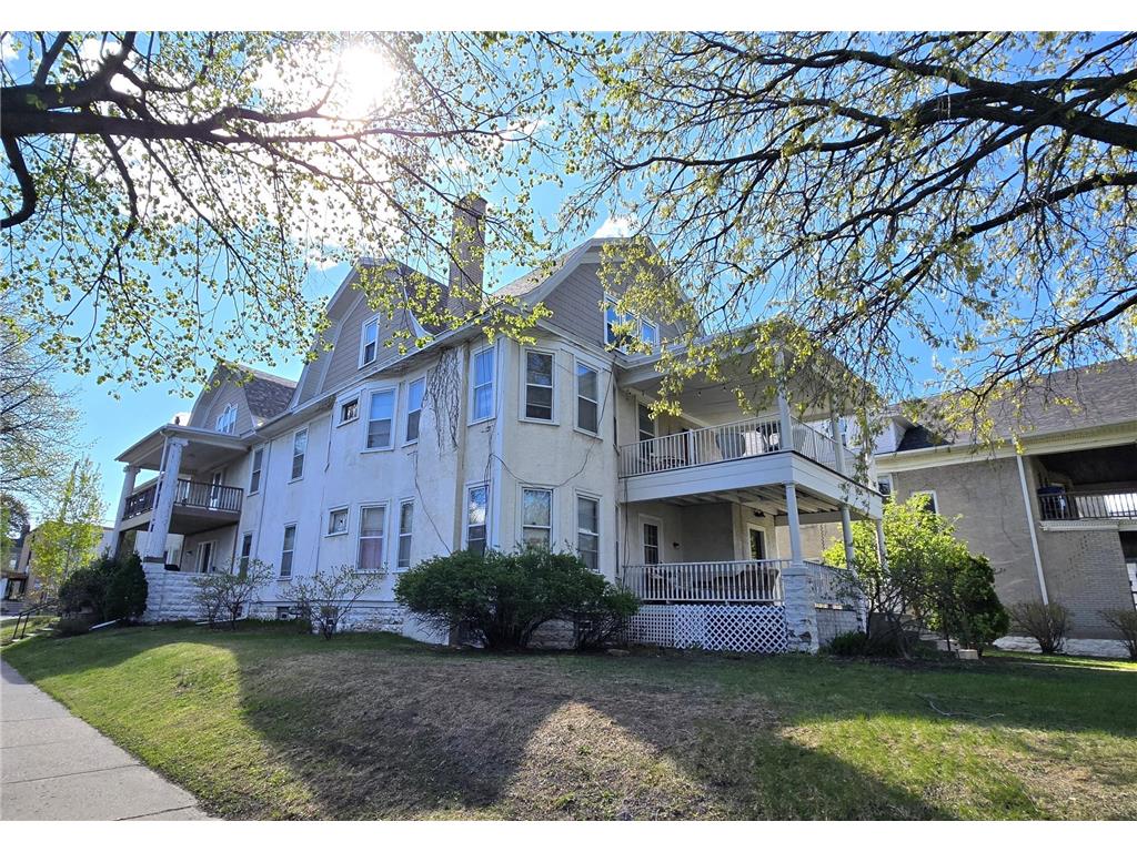 2205 Pleasant Avenue Minneapolis MN 55404 7077239 image3