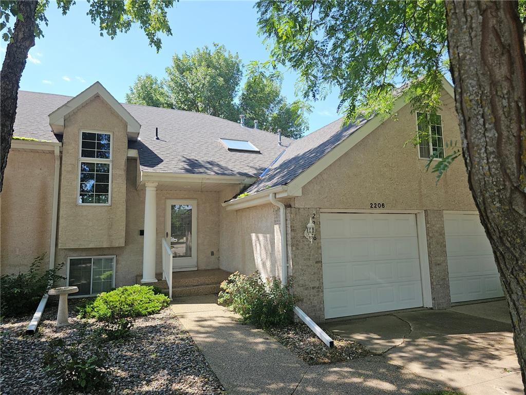2206 10th Avenue SE Willmar MN 56201 7109794 image1