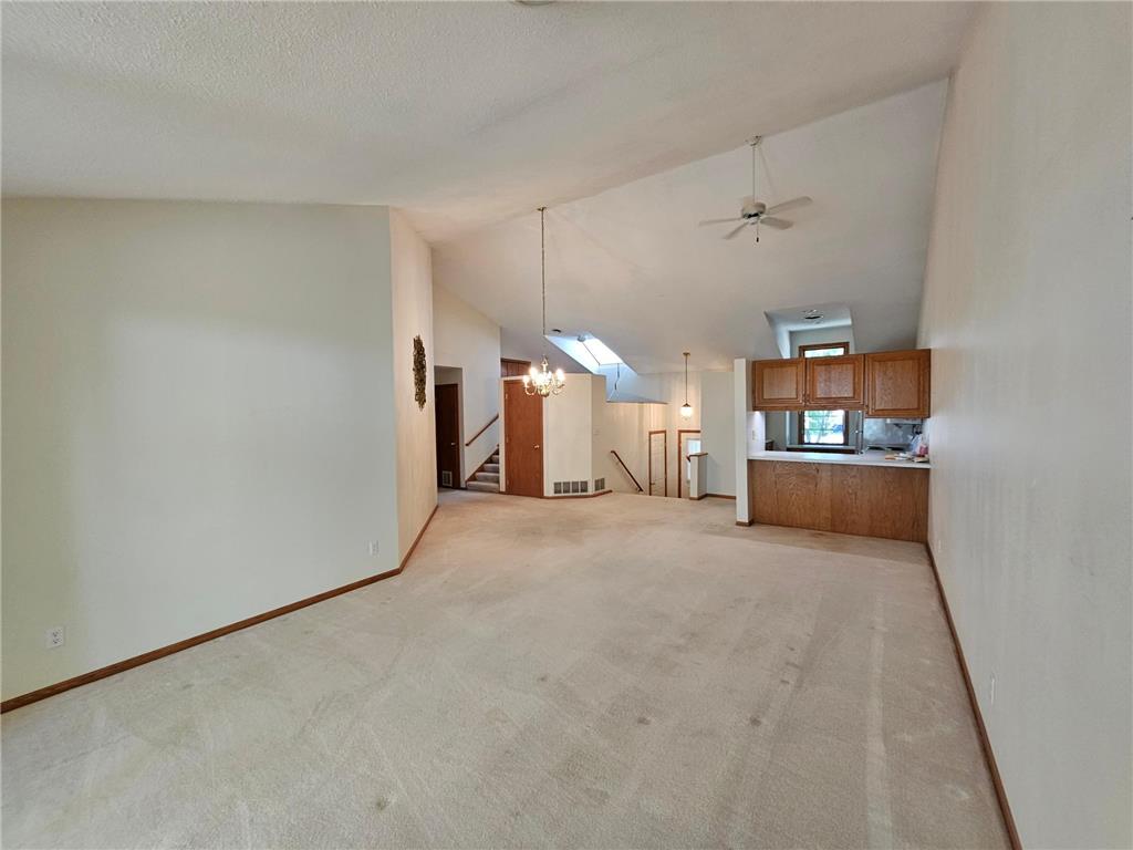 2206 10th Avenue SE Willmar MN 56201 7109794 image3