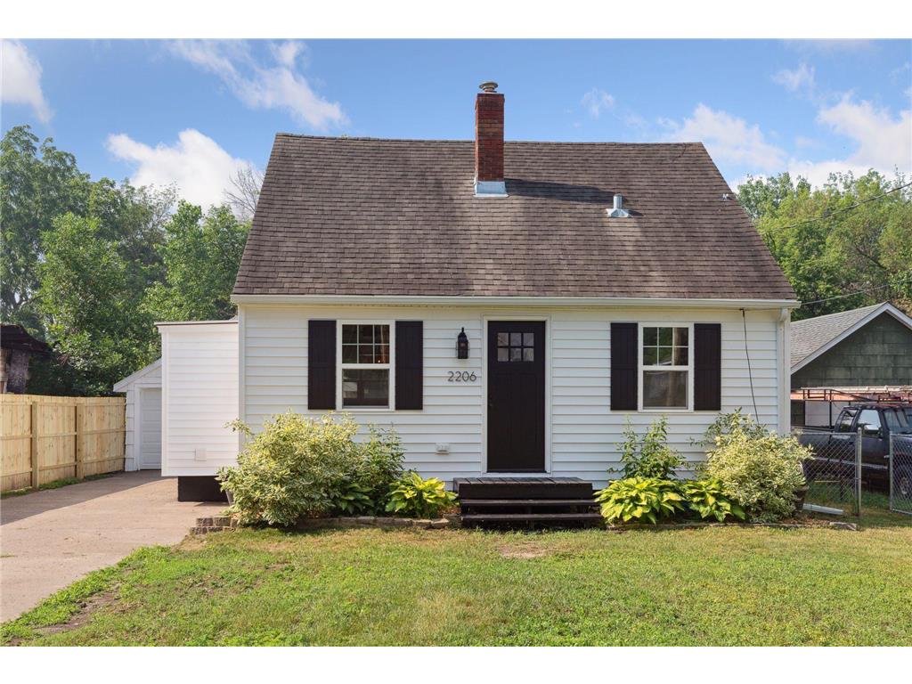 2206 12th Street White Bear Lake MN 55110 6394065 image1