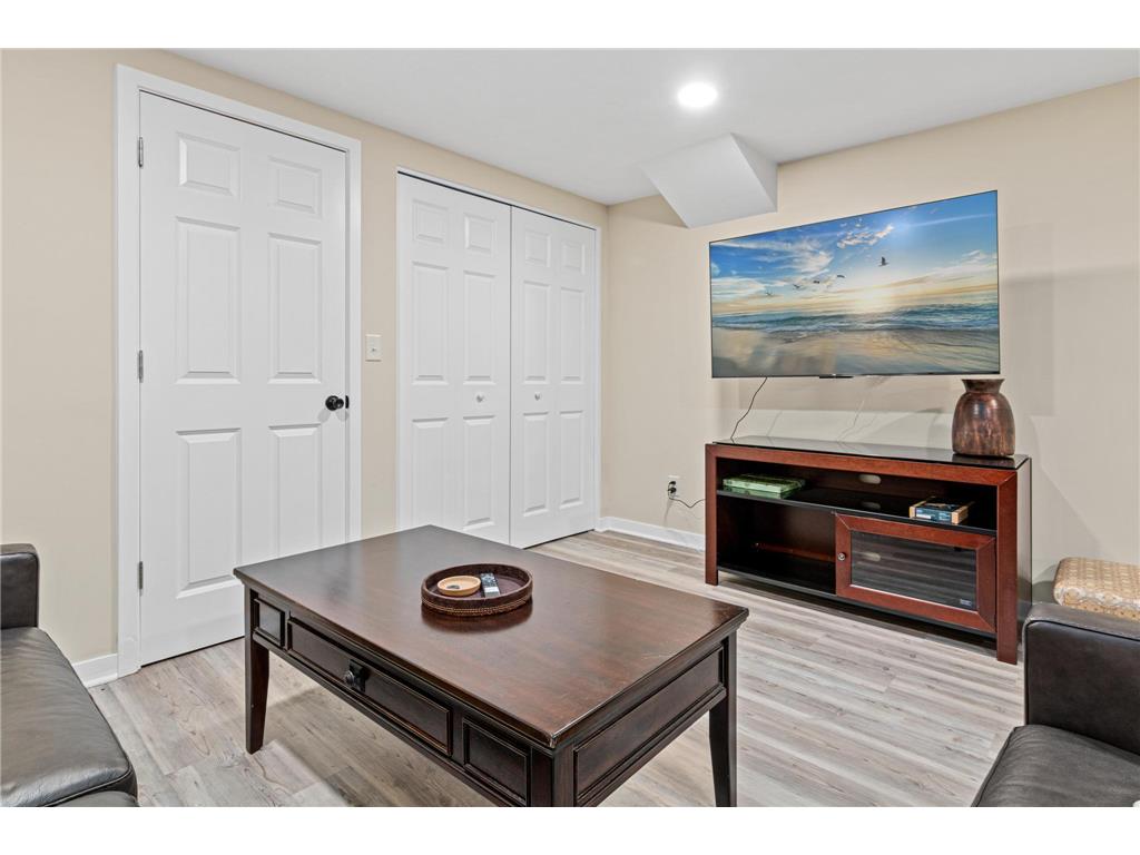 2206 293rd Lane NW Bradford Twp MN 55040 6757681 image16