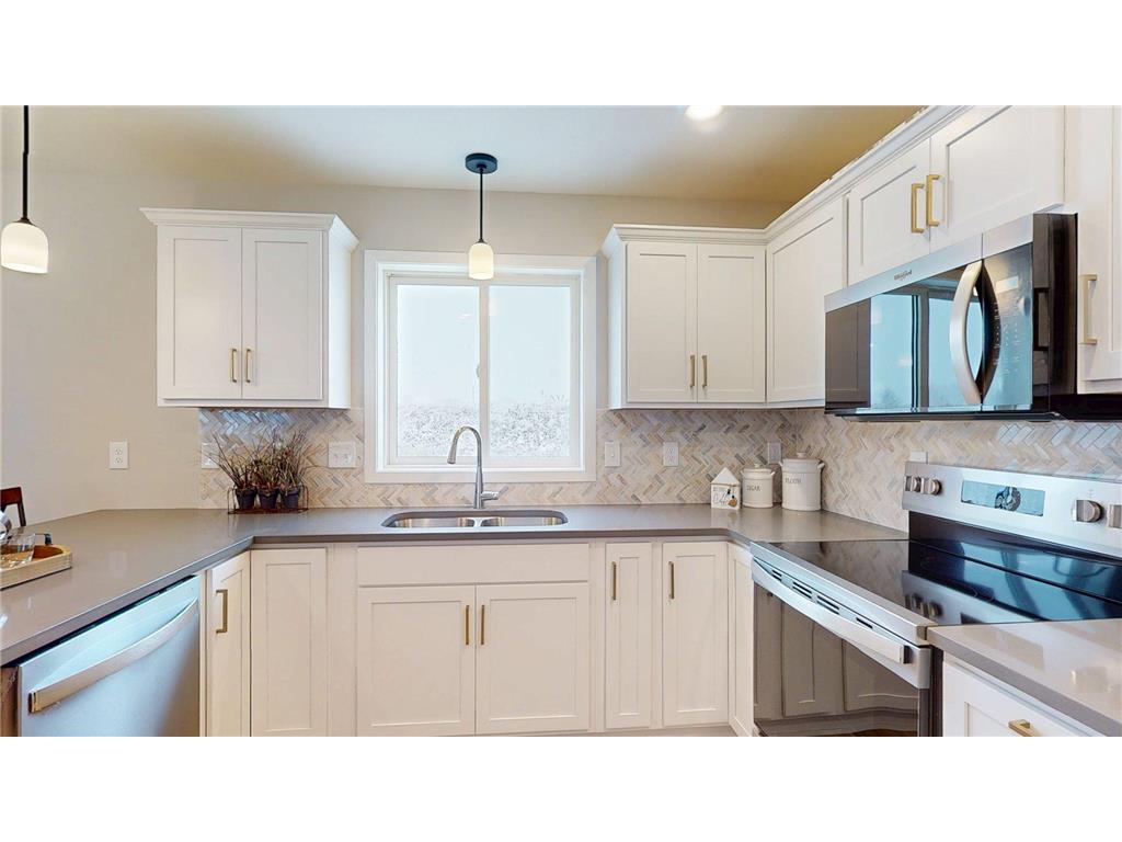 2206 Elk Run Drive SE Pine Island MN 55963 6801421 image18