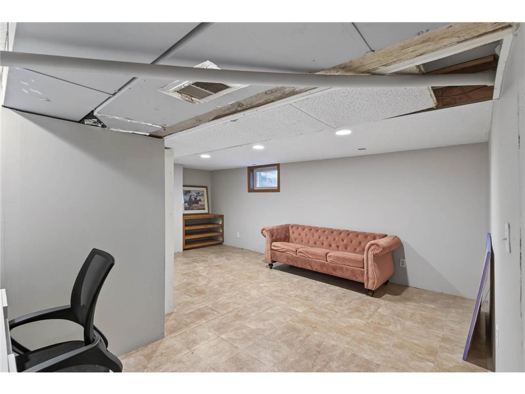 2206 Polk Street NE Minneapolis MN 55418 7020500 image29