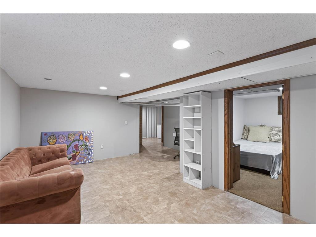 2206 Polk Street NE Minneapolis MN 55418 7020500 image30