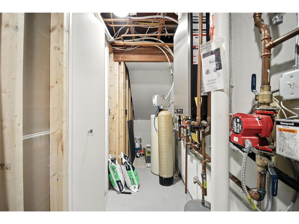 2207 5th Avenue NW Austin MN 55912 6779316 image54