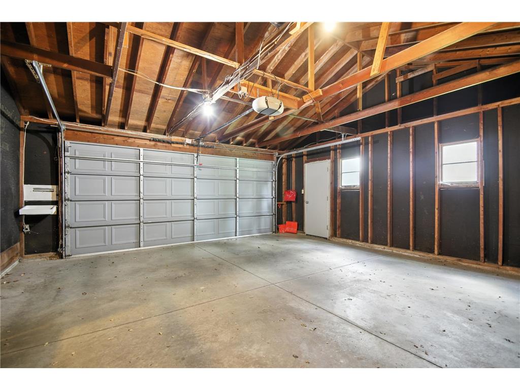 2207 5th Avenue NW Austin MN 55912 6779316 image55