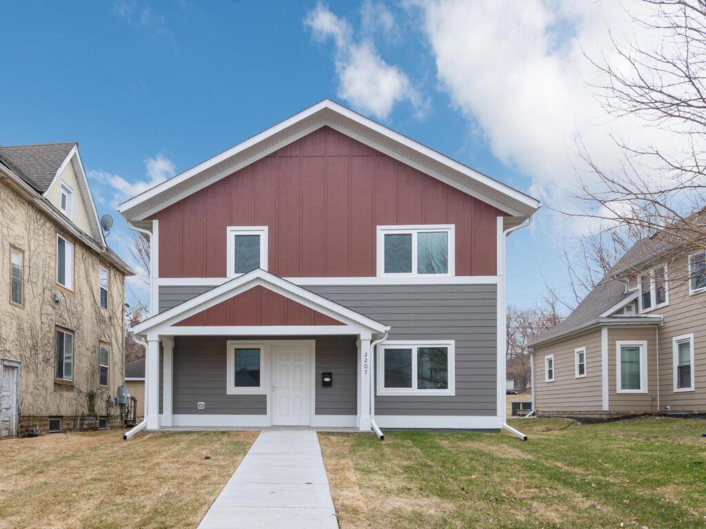 2207 Queen Avenue N Minneapolis MN 55411 6700180 image1