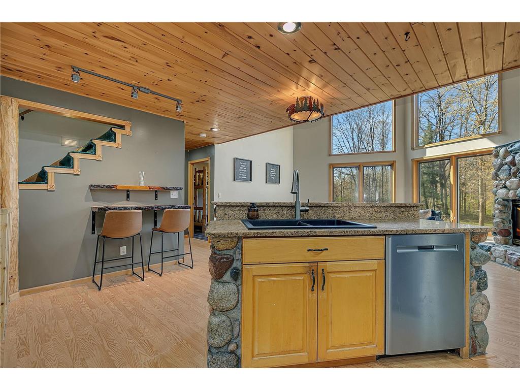 2207 Riverdale Road Mora MN 55051 - Snake River 7063666 image11