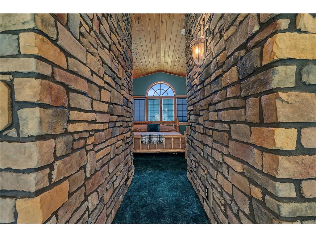 2207 Riverdale Road Mora MN 55051 - Snake River 7063666 image19