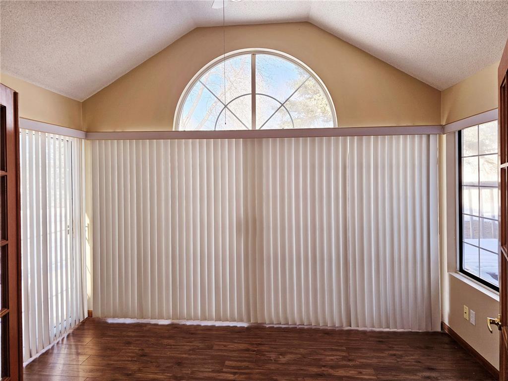 2208 10th Avenue SE #12 Willmar MN 56201 6696470 image19