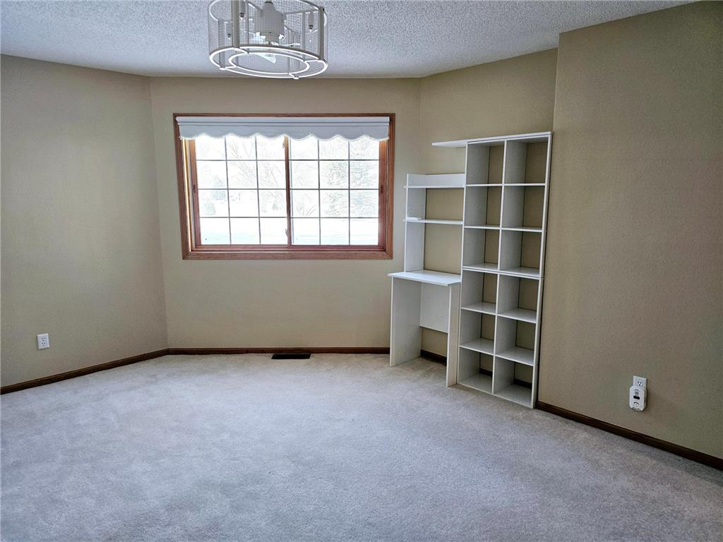 2208 10th Avenue SE #12 Willmar MN 56201 6696470 image20