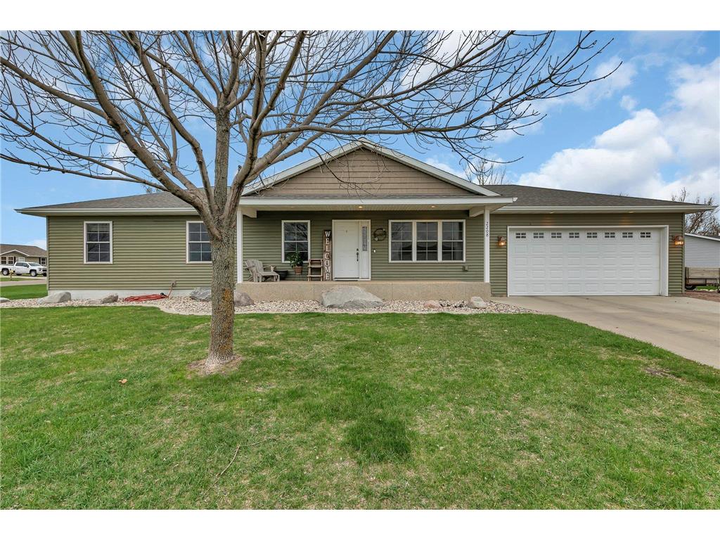 2208 23rd Street SW Willmar MN 56201 6714595 image1