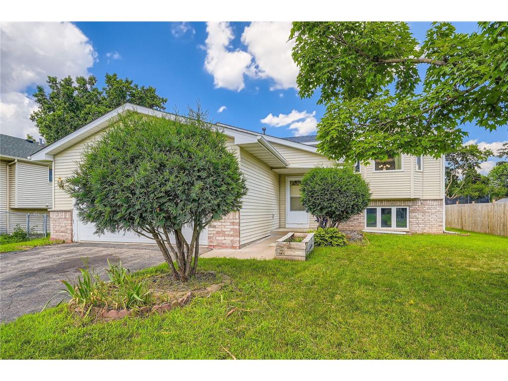 2208 84th Avenue N Brooklyn Park MN 55444 6793203 image1