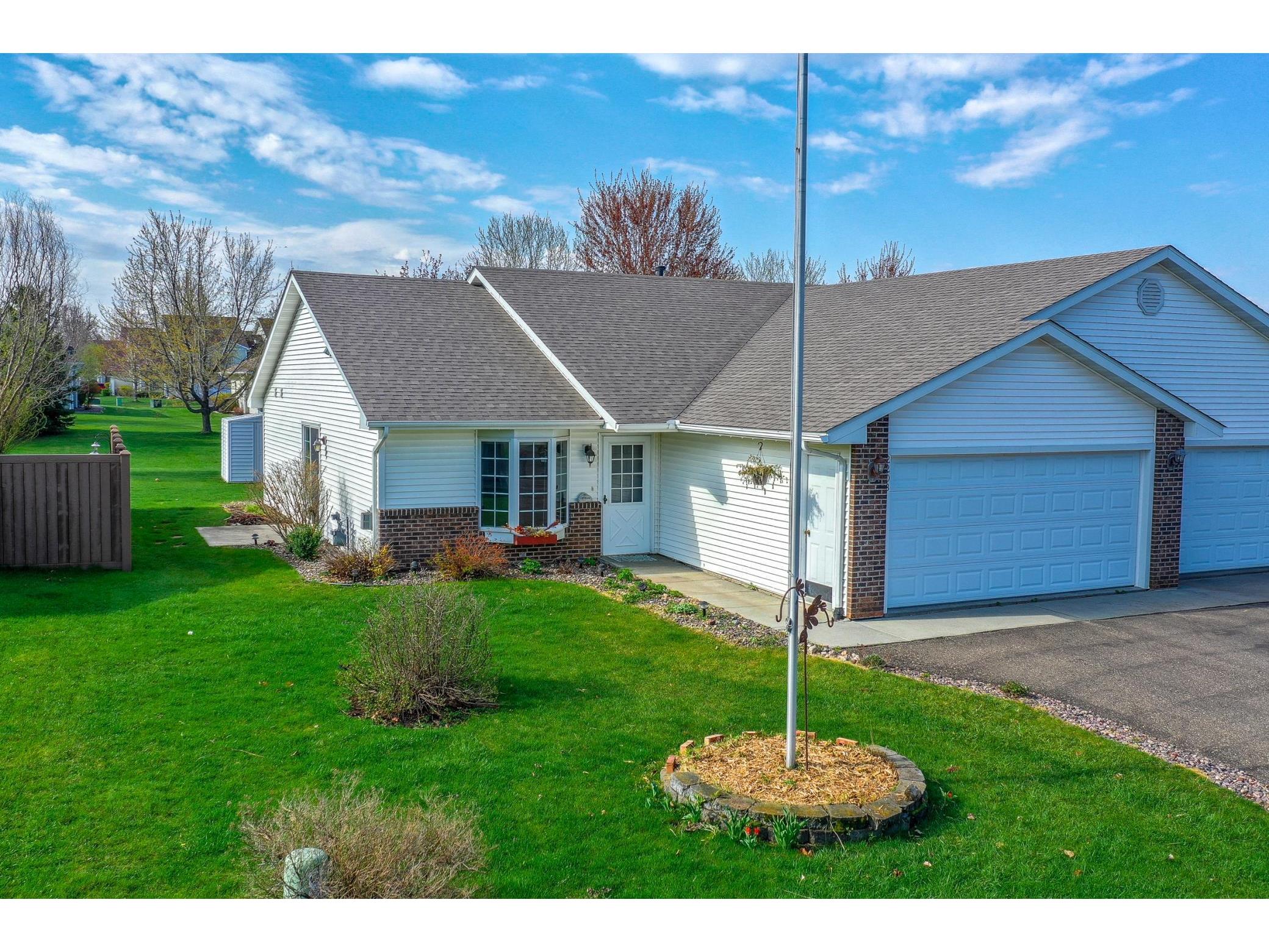 2208 Cattail Way, Hudson, WI 54016 MLS 5736627 Edina Realty