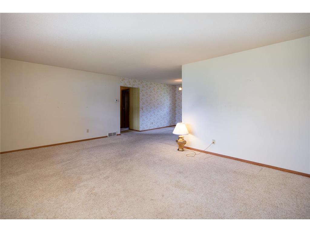 2208 Clare Drive North Mankato MN 56003 7070434 image3