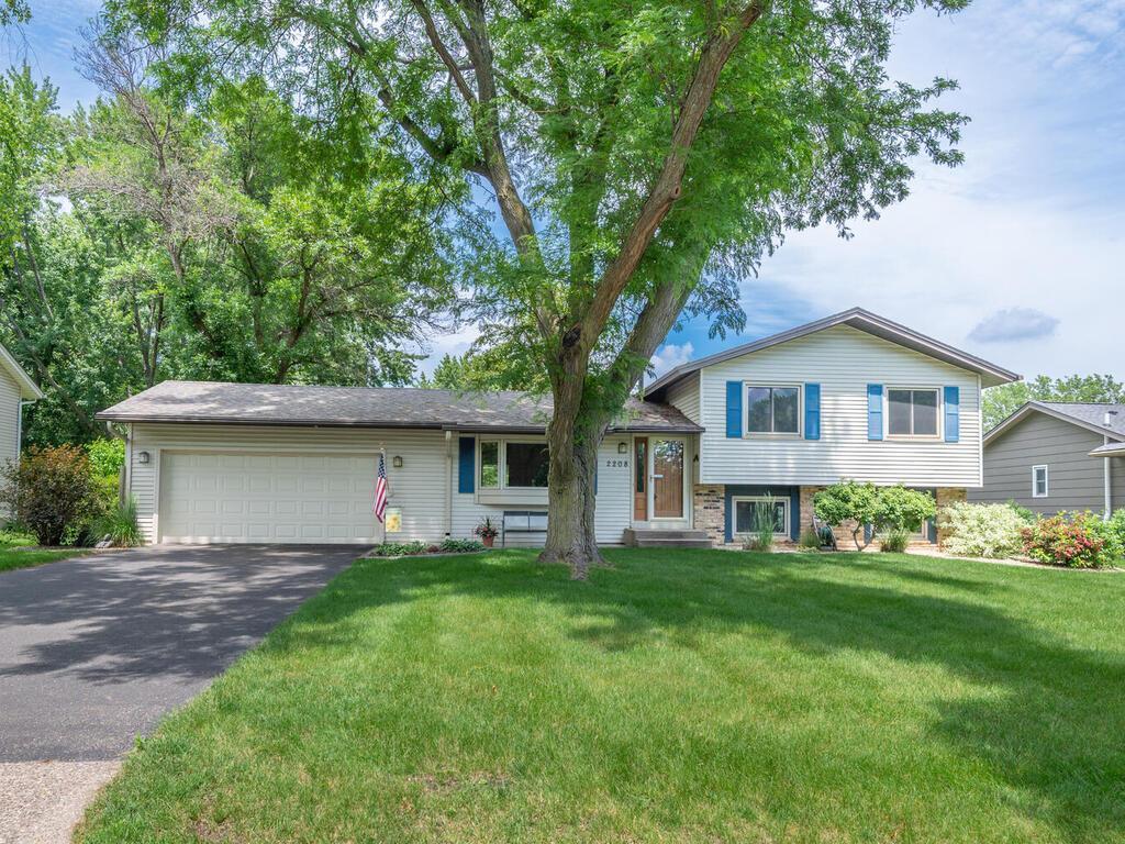 2208 E 115th Street Burnsville MN 55337 6738792 image1